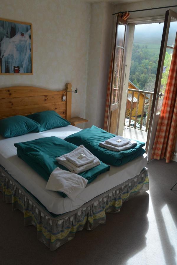 Hotel Des Alpes - Skiers & Bikers Lodge Ла Грав Екстериор снимка