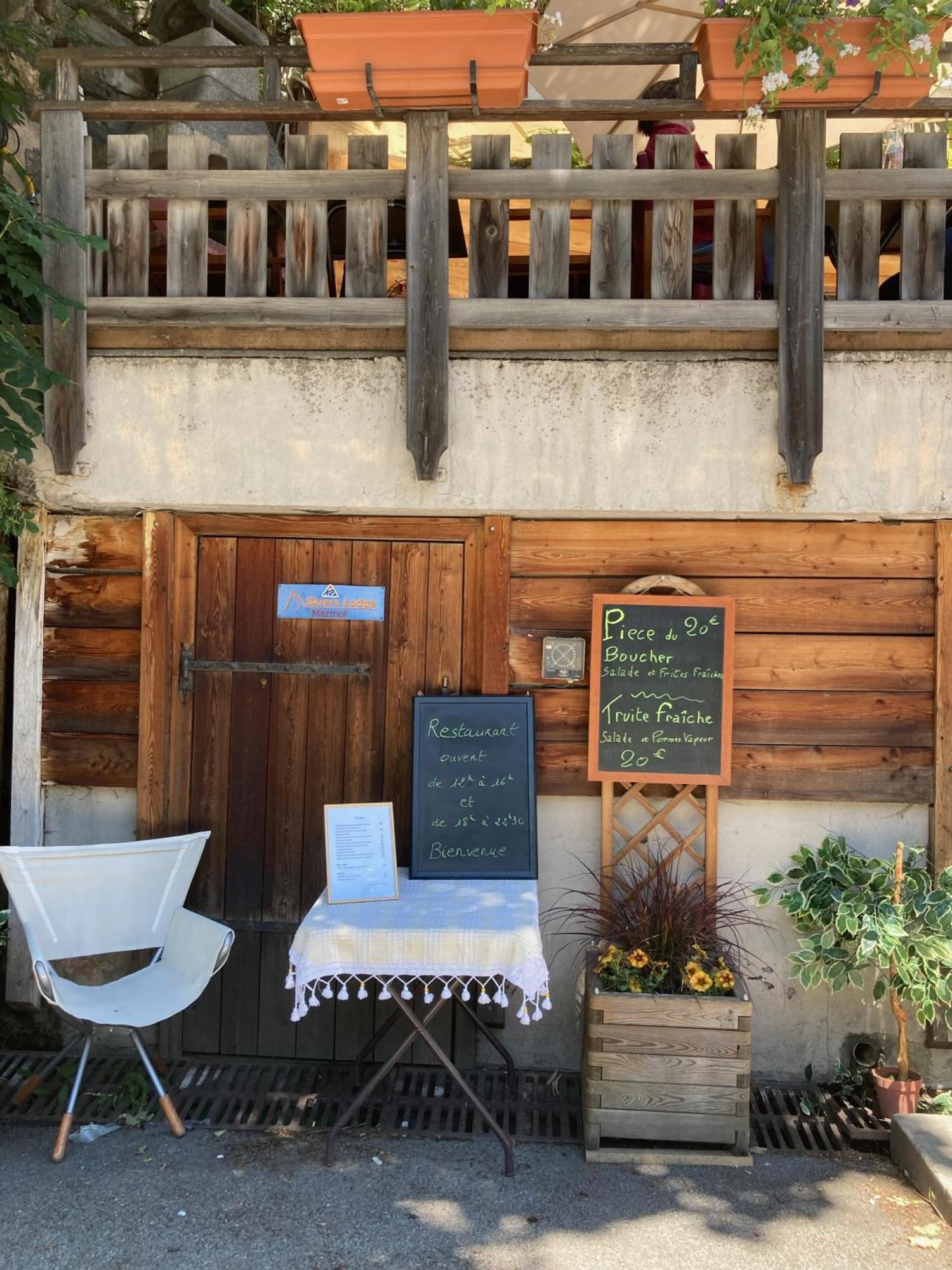 Hotel Des Alpes - Skiers & Bikers Lodge Ла Грав Екстериор снимка