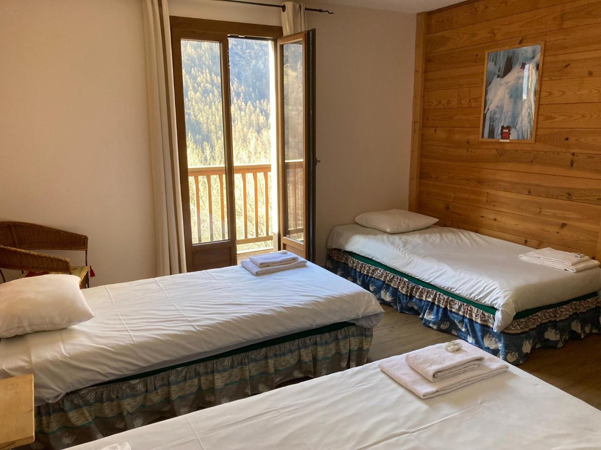 Hotel Des Alpes - Skiers & Bikers Lodge Ла Грав Екстериор снимка